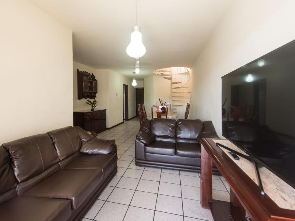 Excelente Cobertura Duplex A 2 Quadras Da Praia Do Forte Com 4 Quartos Κάμπο Φρίο Εξωτερικό φωτογραφία